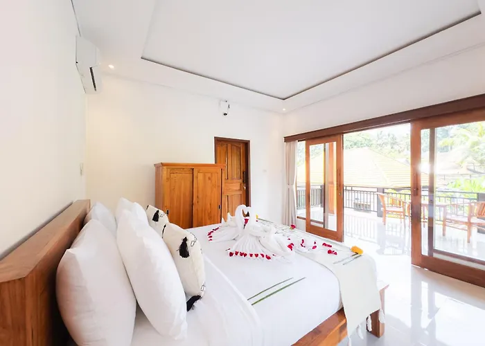 Puri Pudak Pondong Sari Hotel *
